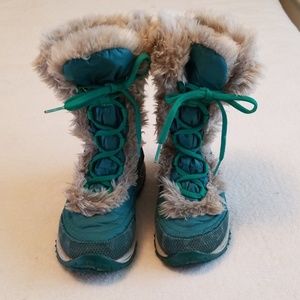 The North Face girls winter boots size 2